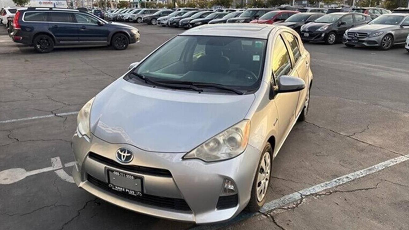 TOYOTA PRIUS C 2013 JTDKDTB3XD1043377 image